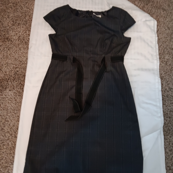 Business looking dress. Gray - Picture 3 of 4